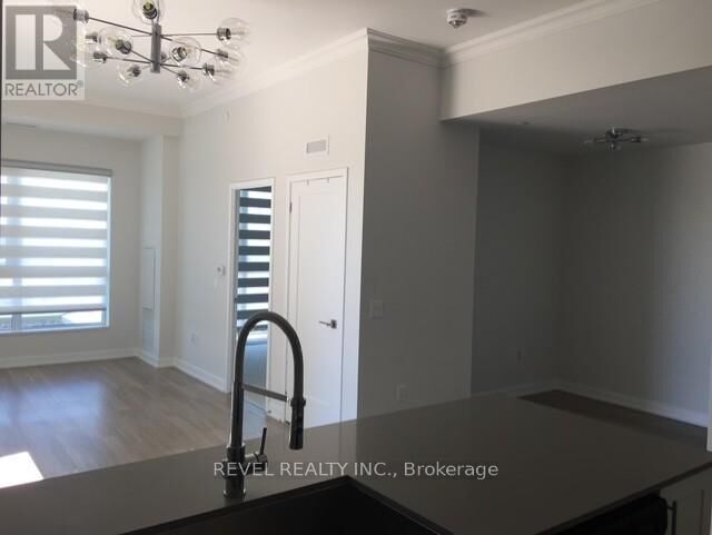 Property Photo:  4085 Parkside Village Drive 729  ON L5B 0K9 