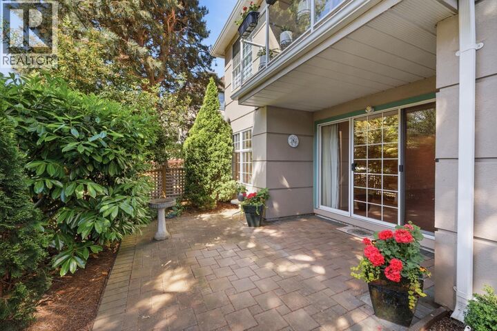 Property Photo:  1140 55 Street 102  BC V4M 3J8 