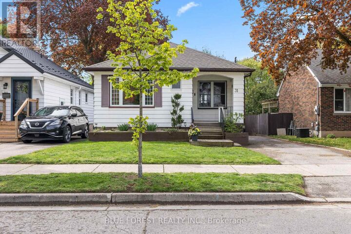 Property Photo:  31 Eastman Avenue  ON N5W 2M3 