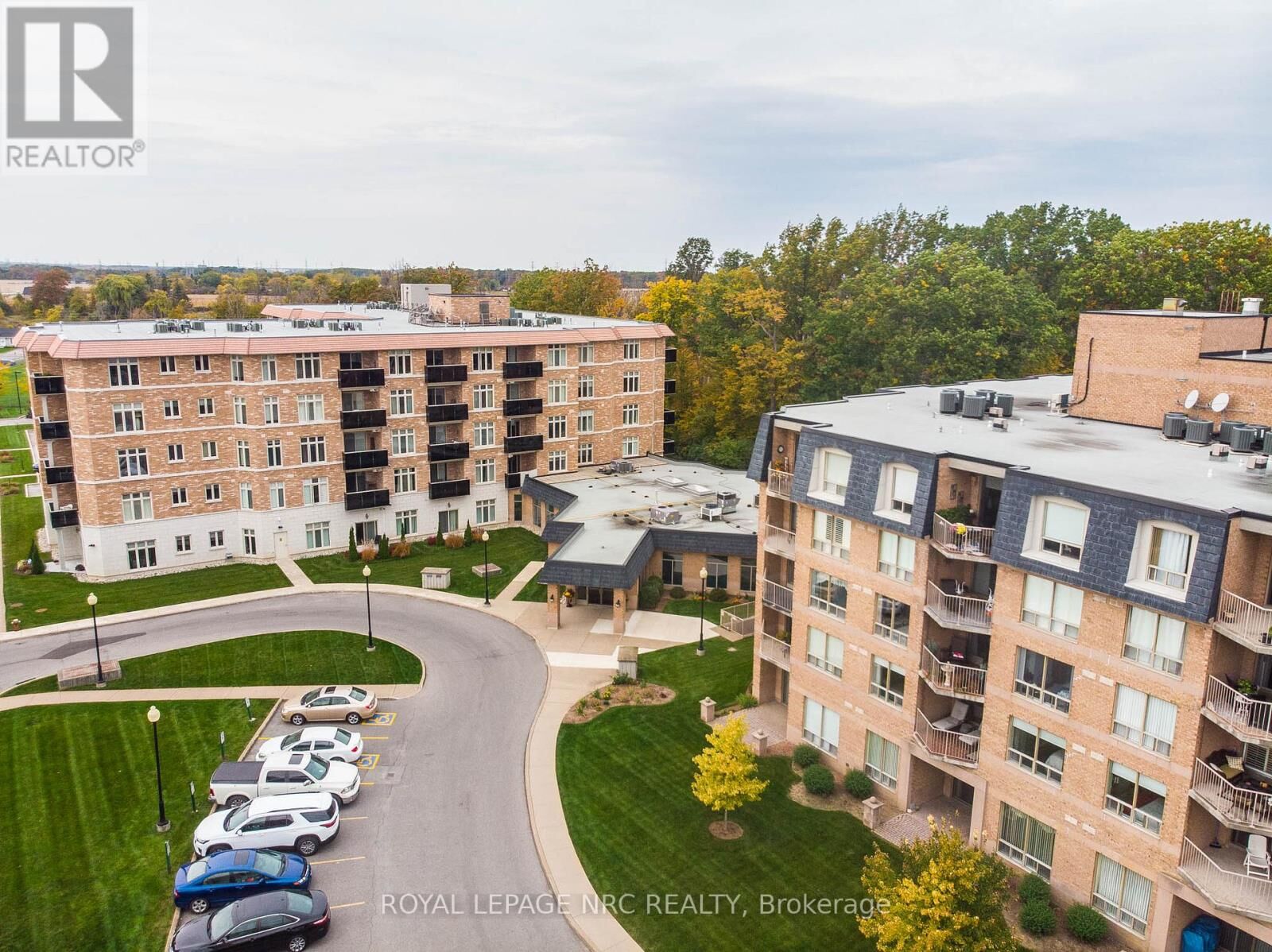 Property Photo:  8111 Forest Glen Drive 418  ON L2H 2Y7 