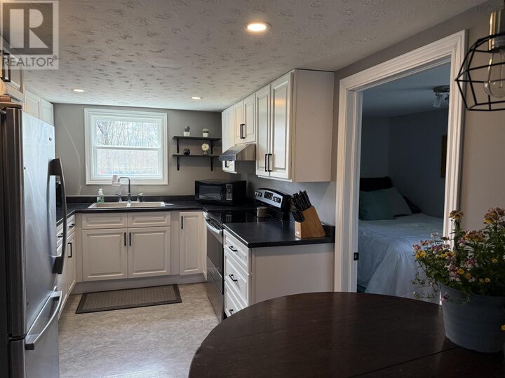 Property Photo:  39 Coll Ave,  NS B0K 1S0 