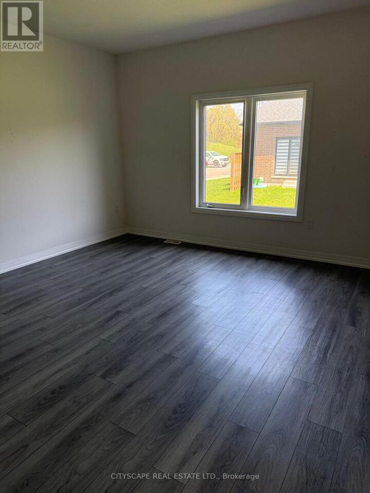 Property Photo:  550 Grey Street 28  ON N3S 0K3 