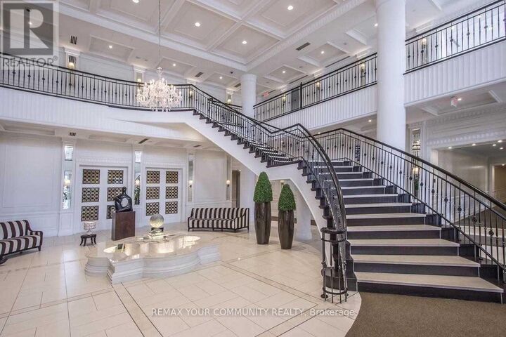 Property Photo:  25 Greenview Avenue 622  ON M2M 0A5 