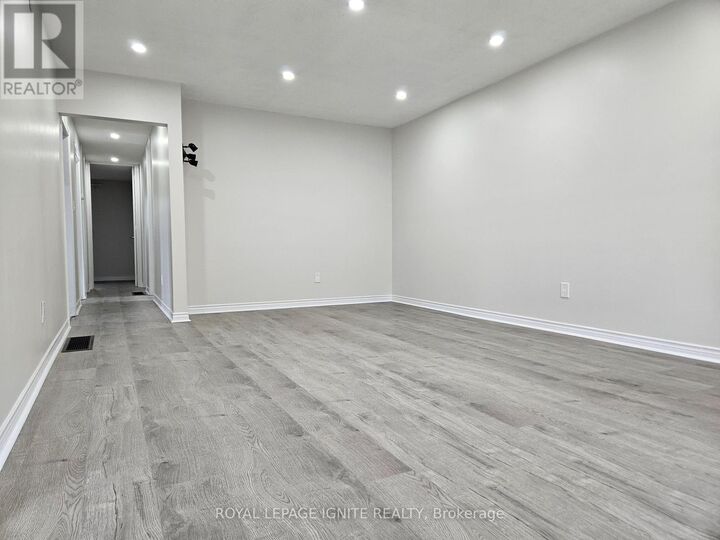 Property Photo:  21 Humheller Road Main  ON M9W 5K2 