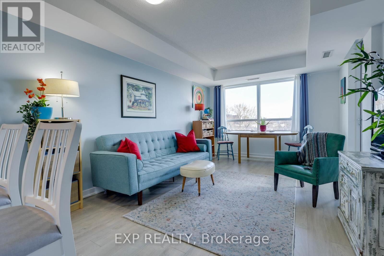 Property Photo:  8 Trent Avenue 410  ON M4C 0A6 