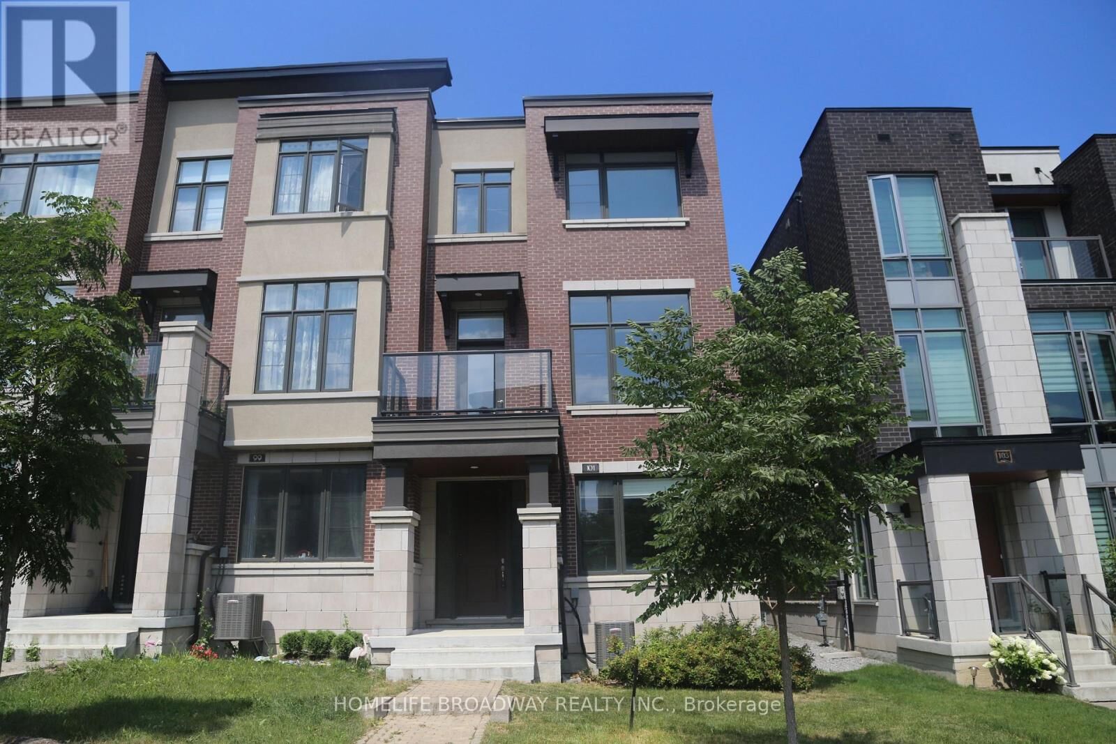 Property Photo:  101 Carrville Woods Circle  ON L6A 4Z6 