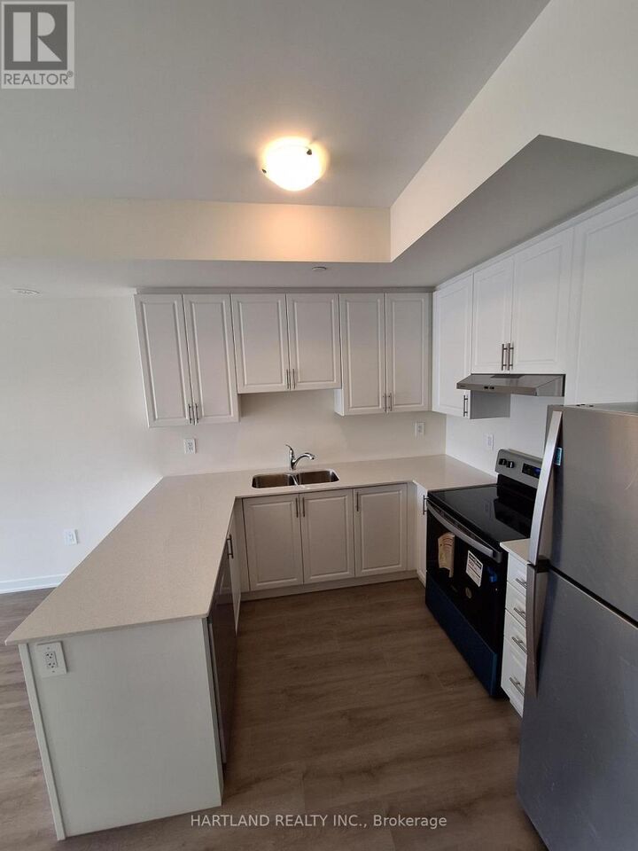 Property Photo:  1695 Dersan Street 304  ON L1X 0S9 