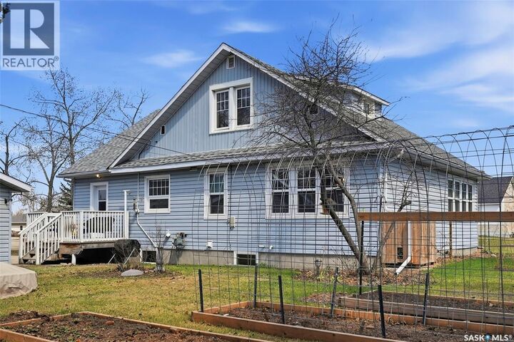 Property Photo:  62 Antrim Street  SK S0K 2M0 