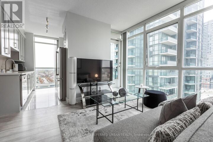 Property Photo:  4070 Confederation Parkway 1107  ON L5B 0E9 