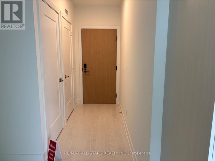Property Photo:  25 Cordova Avenue 1301  ON M9A 0E5 