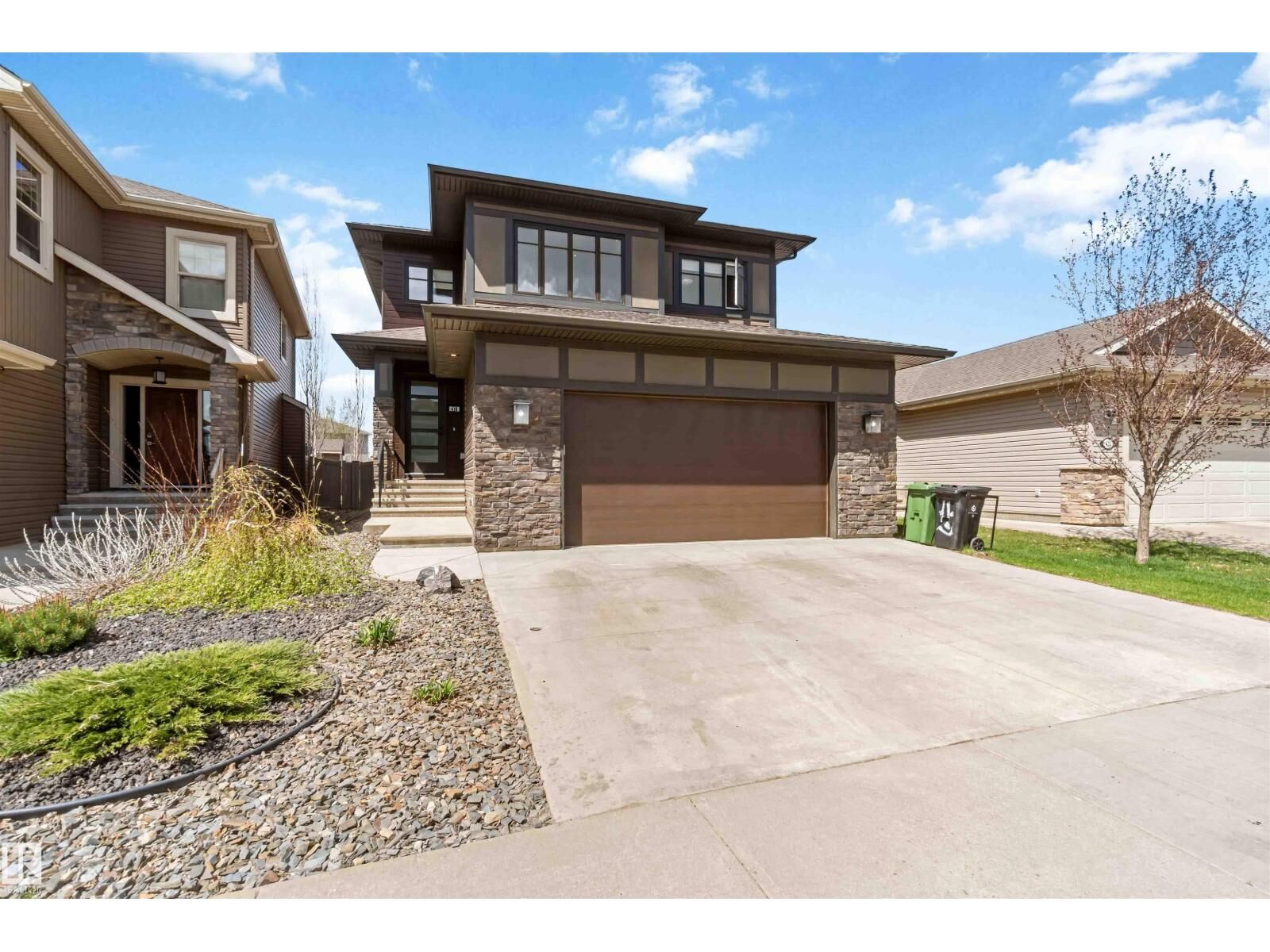 Property Photo:  416 Meadowview Dr  AB T8L 0N9 