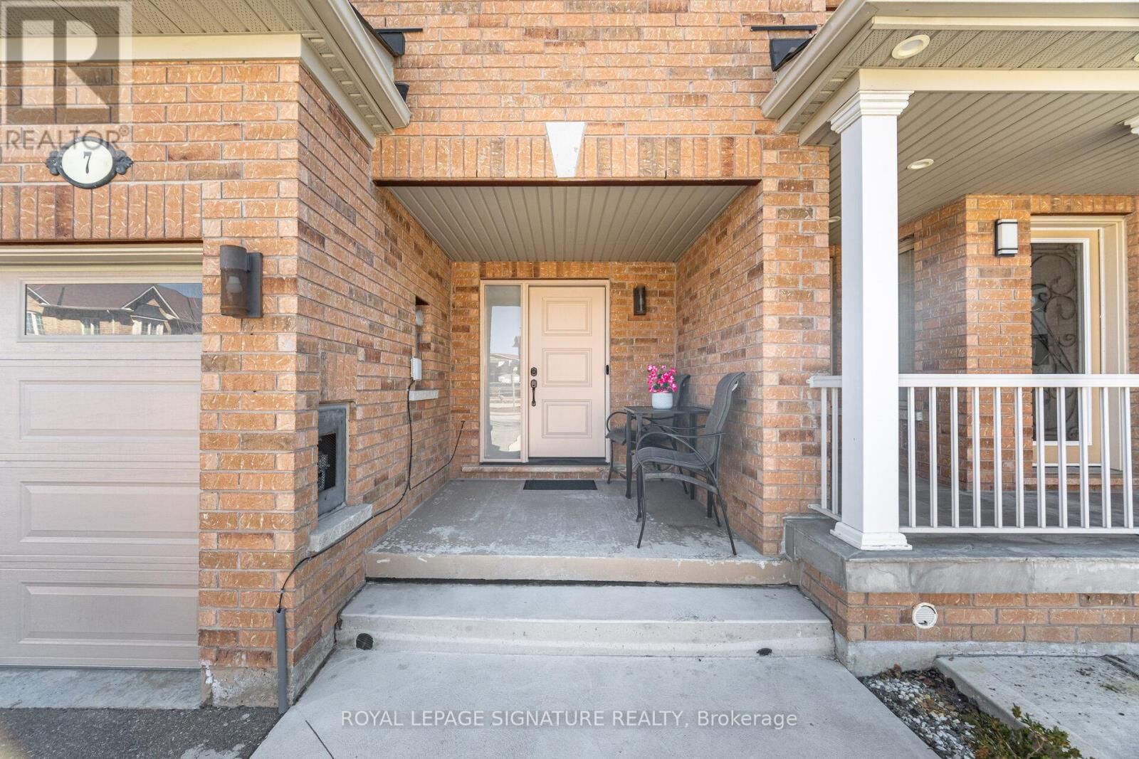 Property Photo:  7 Cedarbrook Road  ON L6R 0W7 