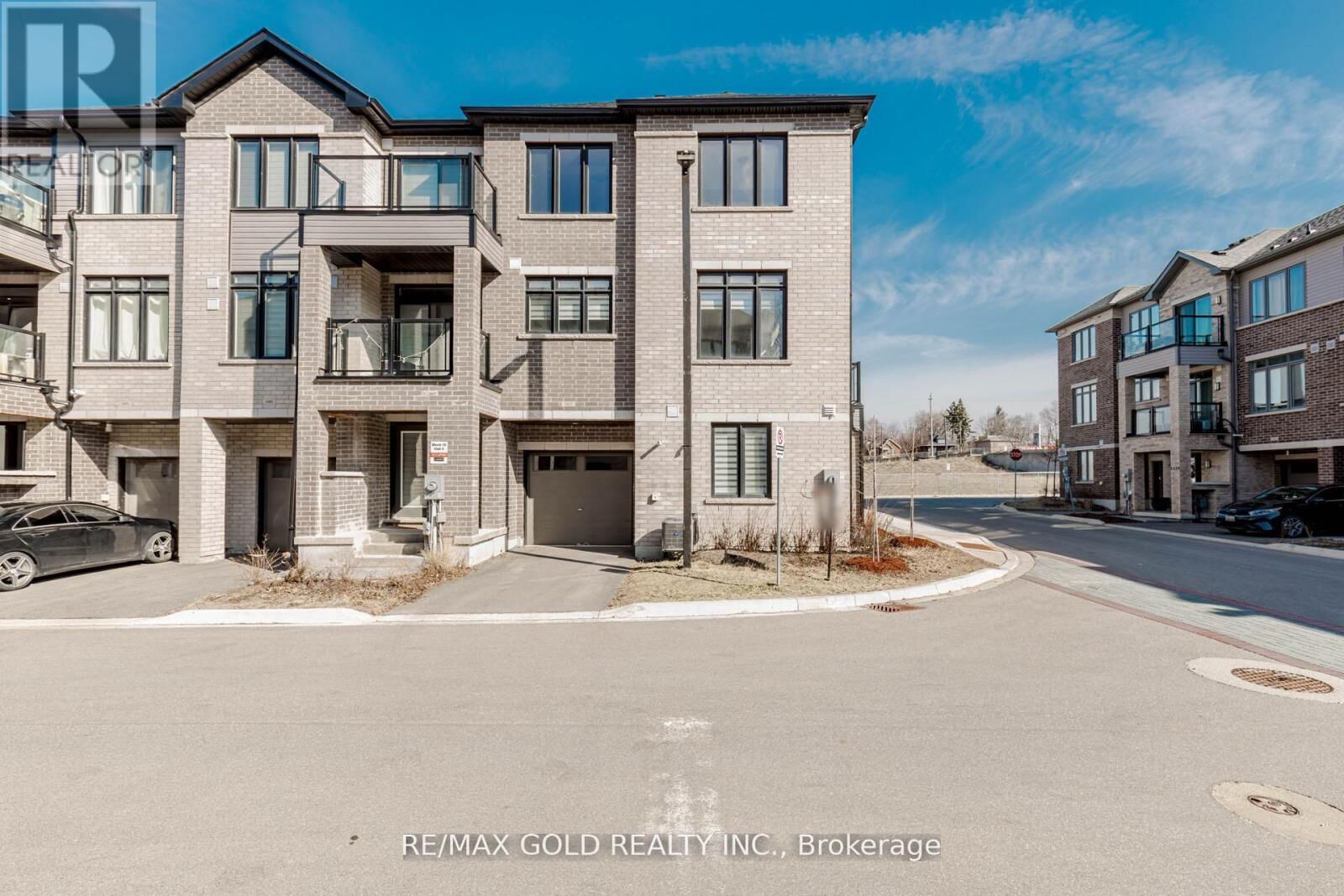 Property Photo:  585 Colborne Street East 1007  ON N3S 0K4 