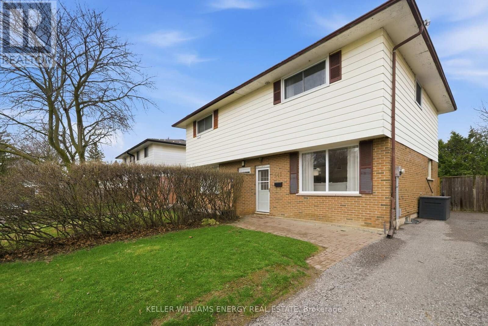 Property Photo:  441 Maplewood Drive  ON L1G 5R7 