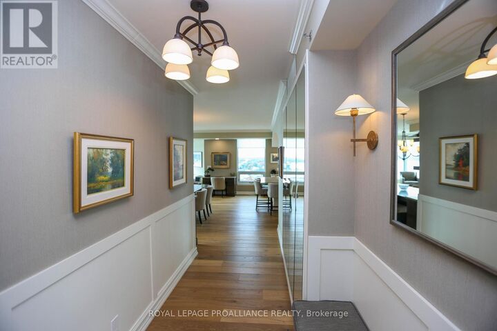 Property Photo:  15 St Andrew Street 1602  ON K6V 0B8 