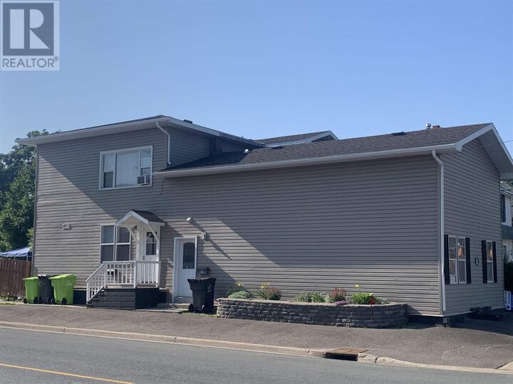 464 John St — photo 1