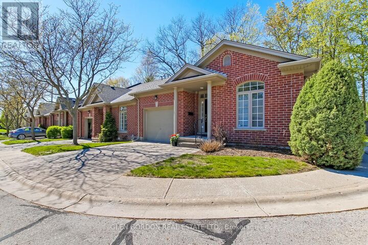 Property Photo: 417 Hyde Park Road 5 ON N6H 3R9