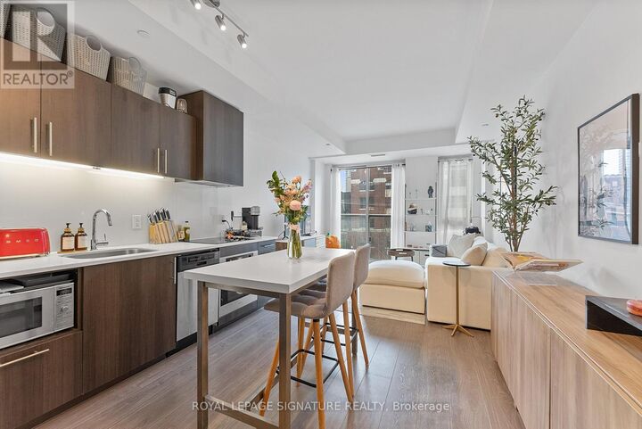 Property Photo:  508 Wellington Street West 301  ON M5V 0K8 