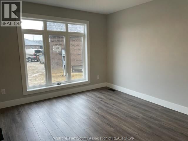 Property Photo:  85 Bordeaux Place  ON N7M 0S4 