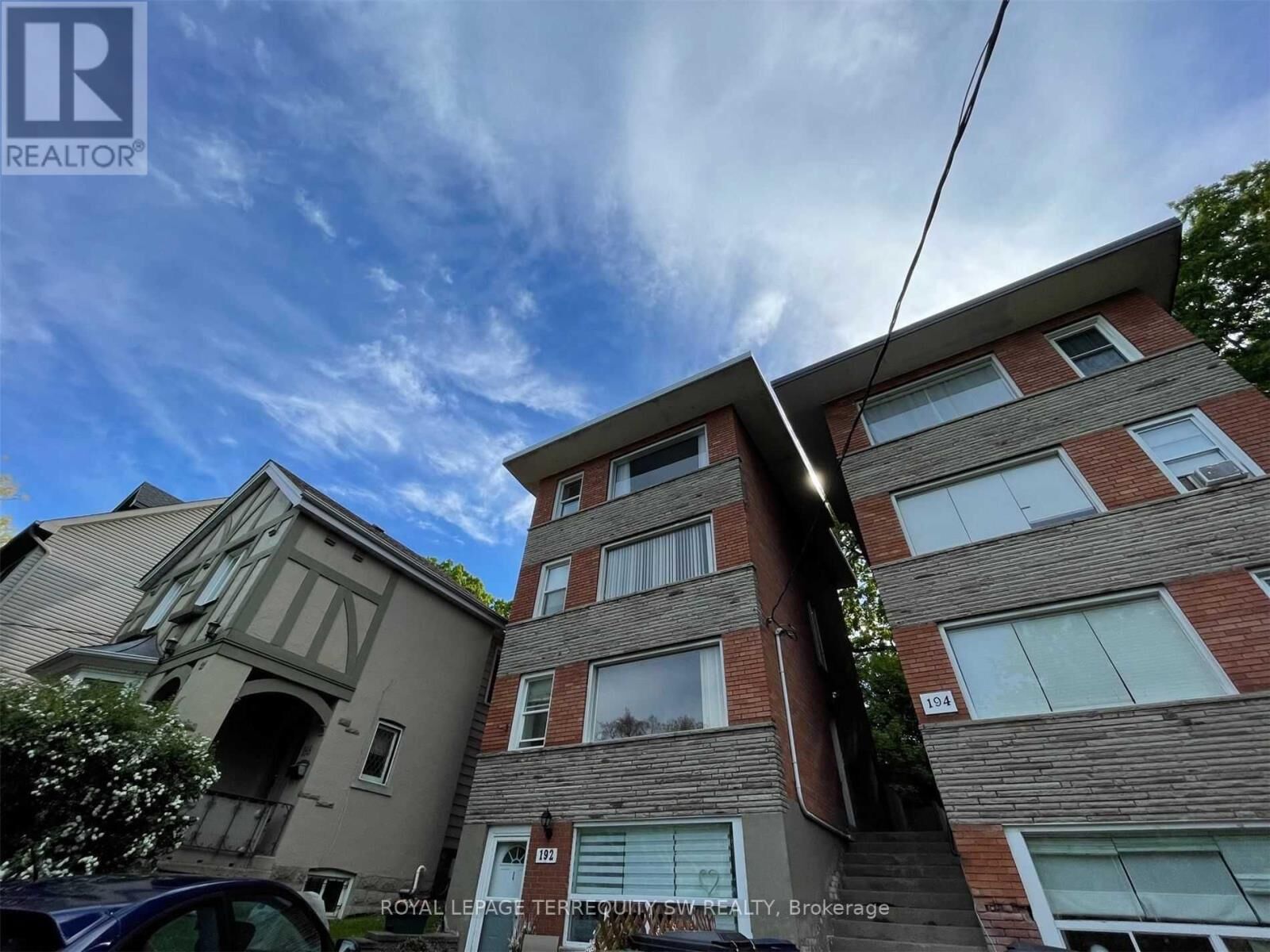 Property Photo:  192 Kenilworth Avenue East 3  ON M4L 3S6 
