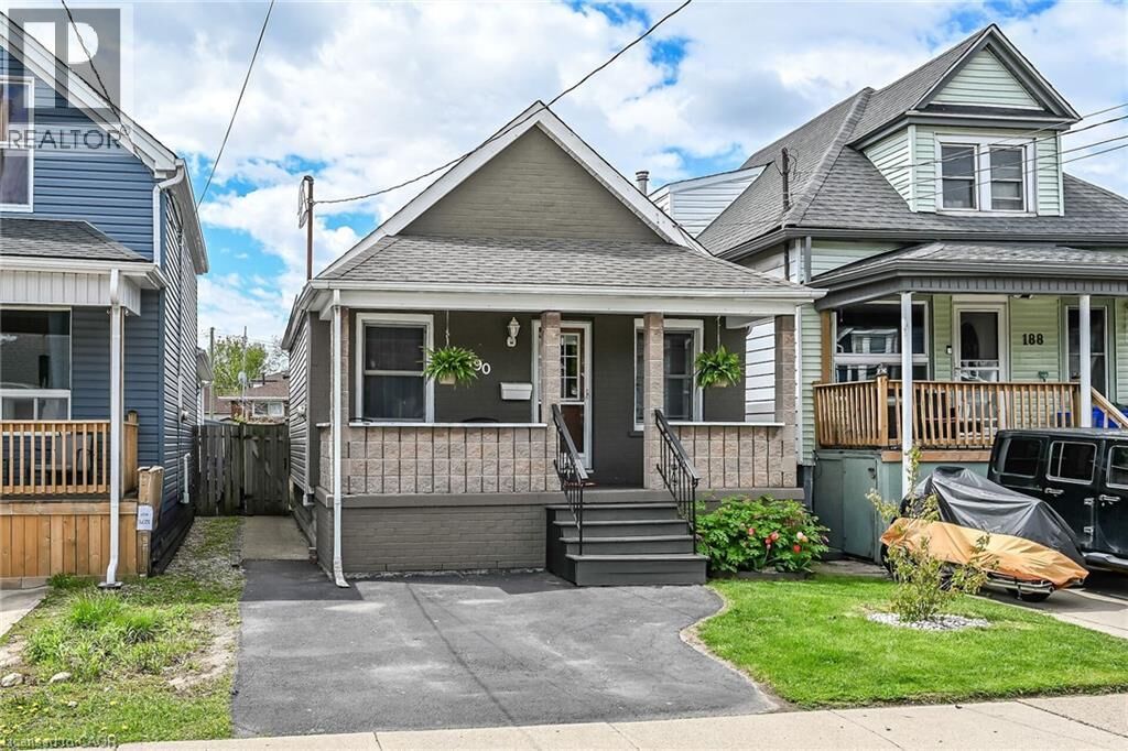 Property Photo:  190 Campbell Avenue  ON L8H 2G3 