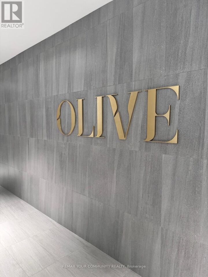 Property Photo: 36 Olive Avenue 3007 ON M2N 4P9