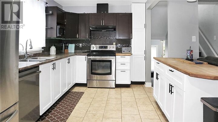 Property Photo:  82 Mountain Avenue  ON P0M 2C0 