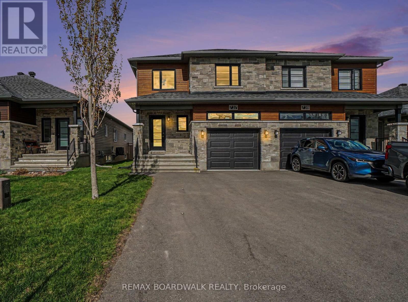 Property Photo:  737 Azure Street  ON K4R 0E6 