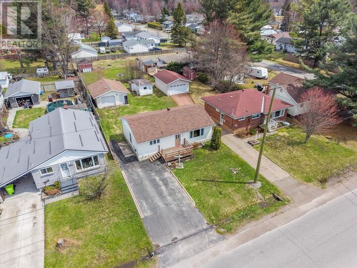 Property Photo:  154 Manitou Dr  ON P6B 5K9 