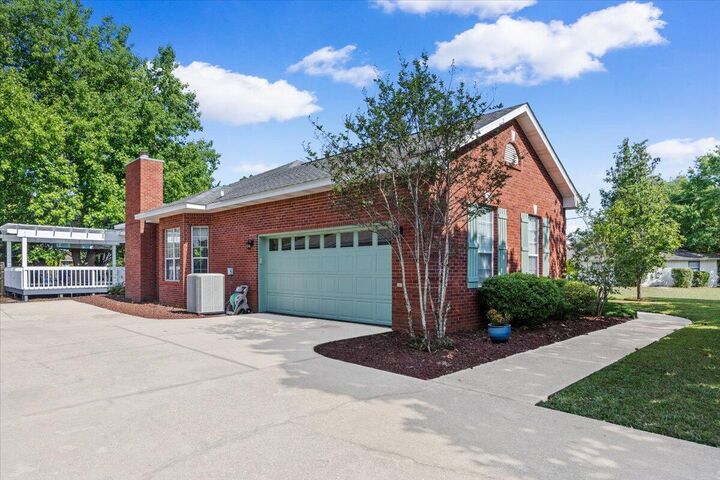 Property Photo:  1830 Seahawk Lane  FL 32566 