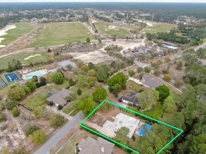 Property Photo: 69 E Club House Drive FL 32439