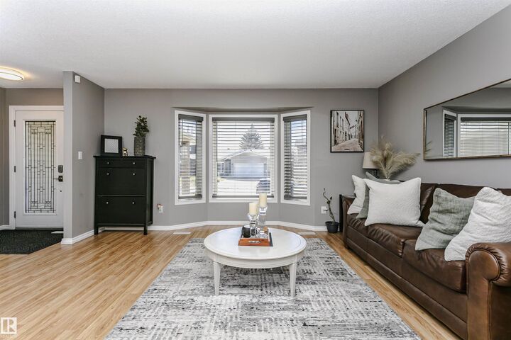 Property Photo:  1044 106 Street NW  AB T6J 6G8 