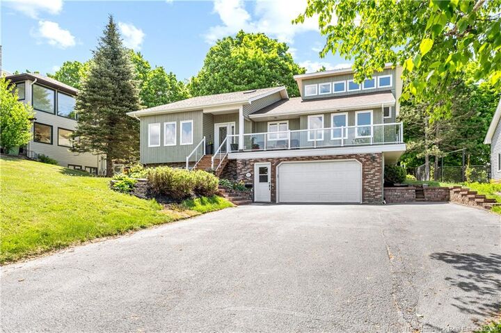 305 Lavoie Street — photo 1