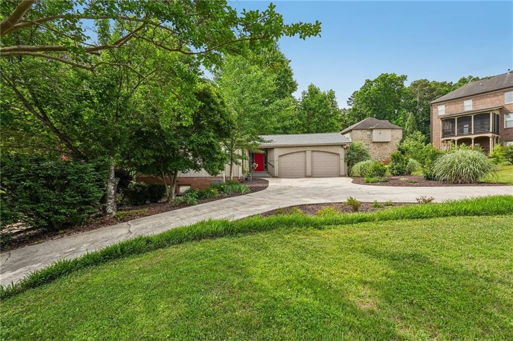 Property Photo: 5316 Corsham Court SW GA 30047