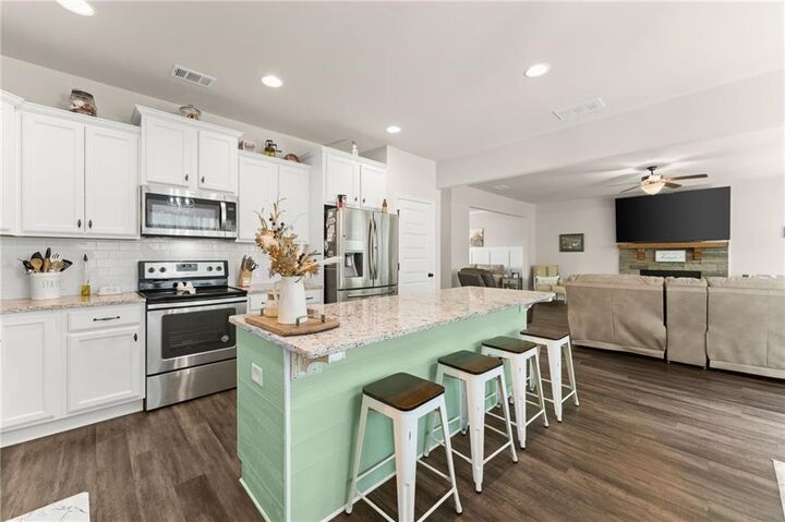 Property Photo: 176 Whelchel Valley Drive GA 30534