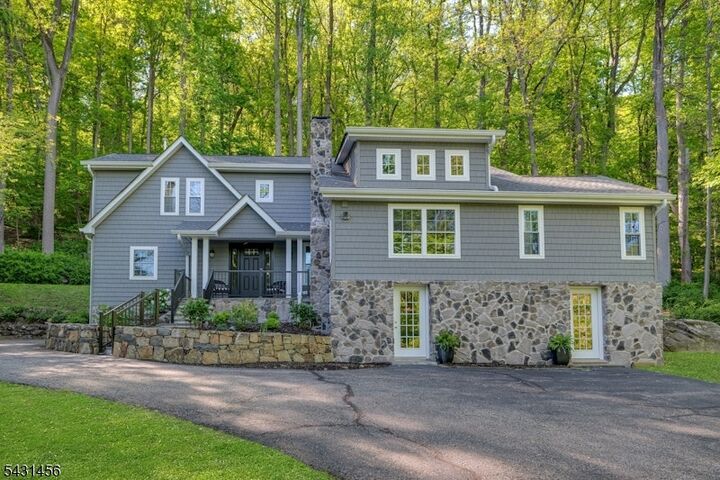 Property Photo:  26 Woodland Rd  NJ 07926 