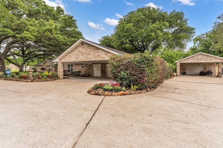 Property Photo:  3519 Singleton Road  TX 77521 