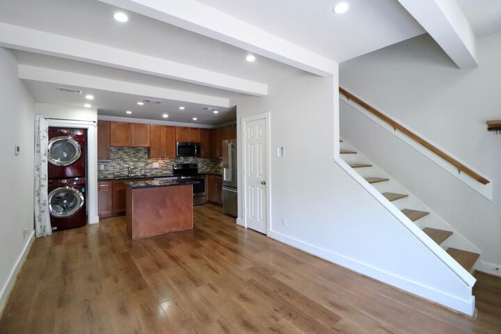 Property Photo:  5929 Queensloch Drive 122  TX 77096 