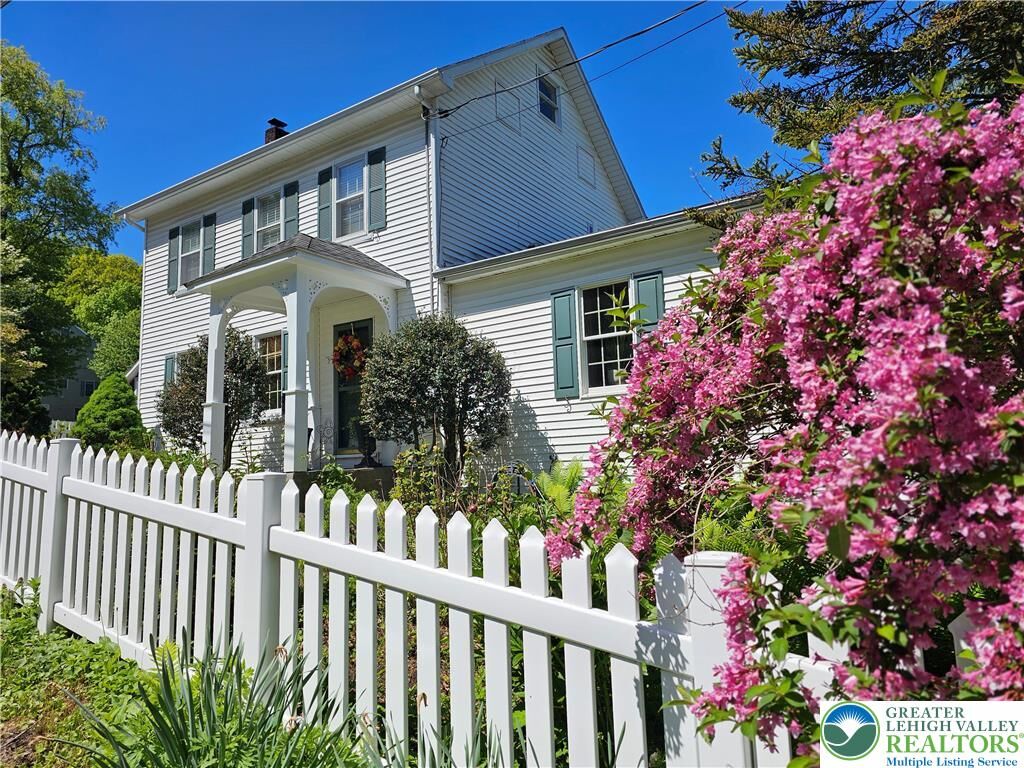 Property Photo:  180 Gaffney Hill Road  PA 18042 