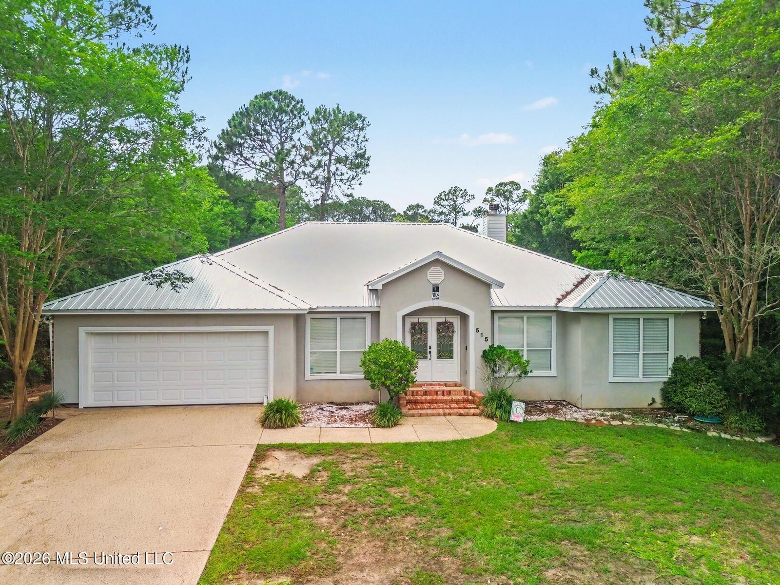 Property Photo:  515 Royal Oak Drive  MS 39571 