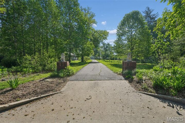 Property Photo:  232 Old Ballwin Road  MO 63021 