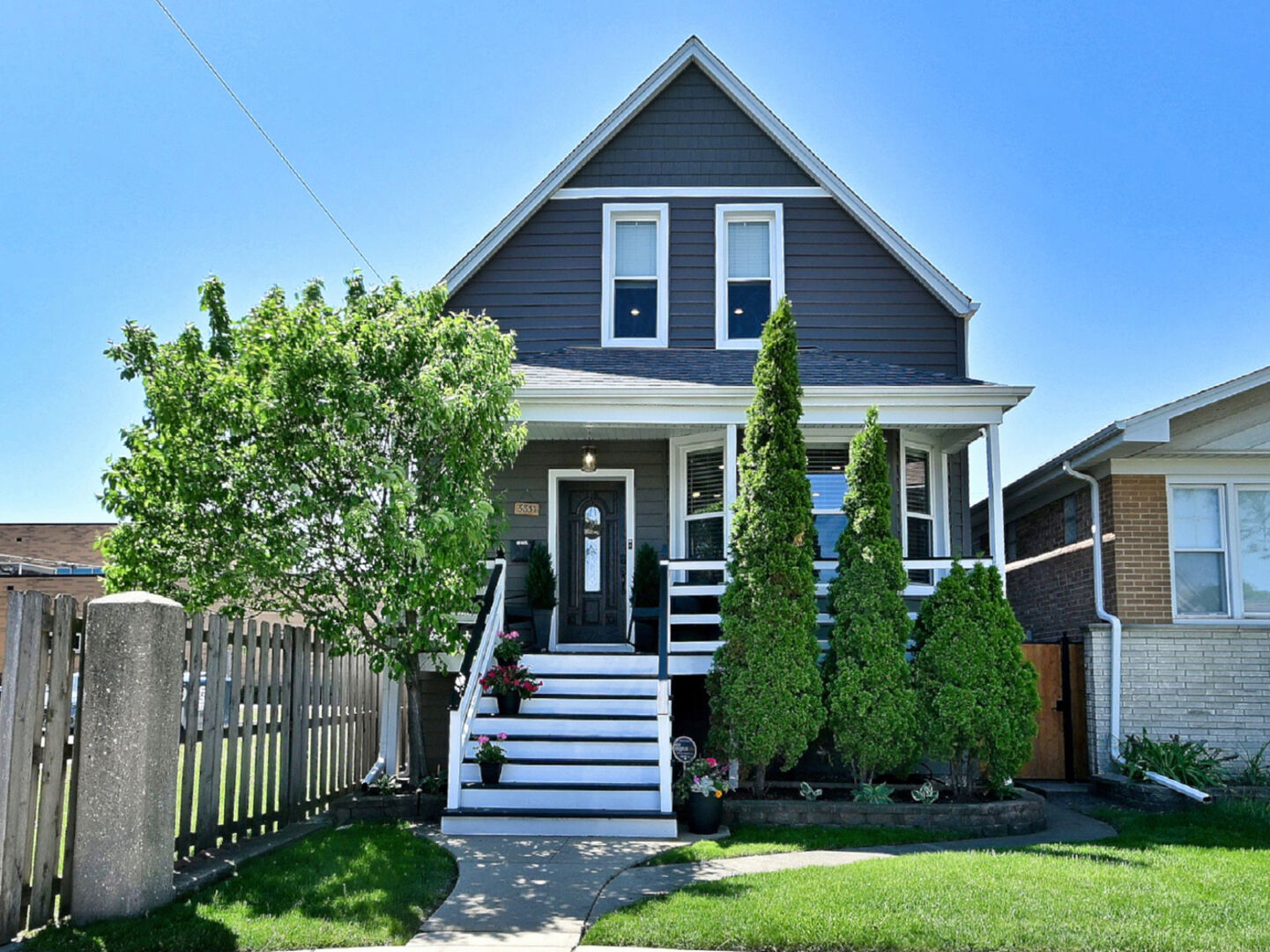 Property Photo: 5831 W Leland Avenue IL 60630