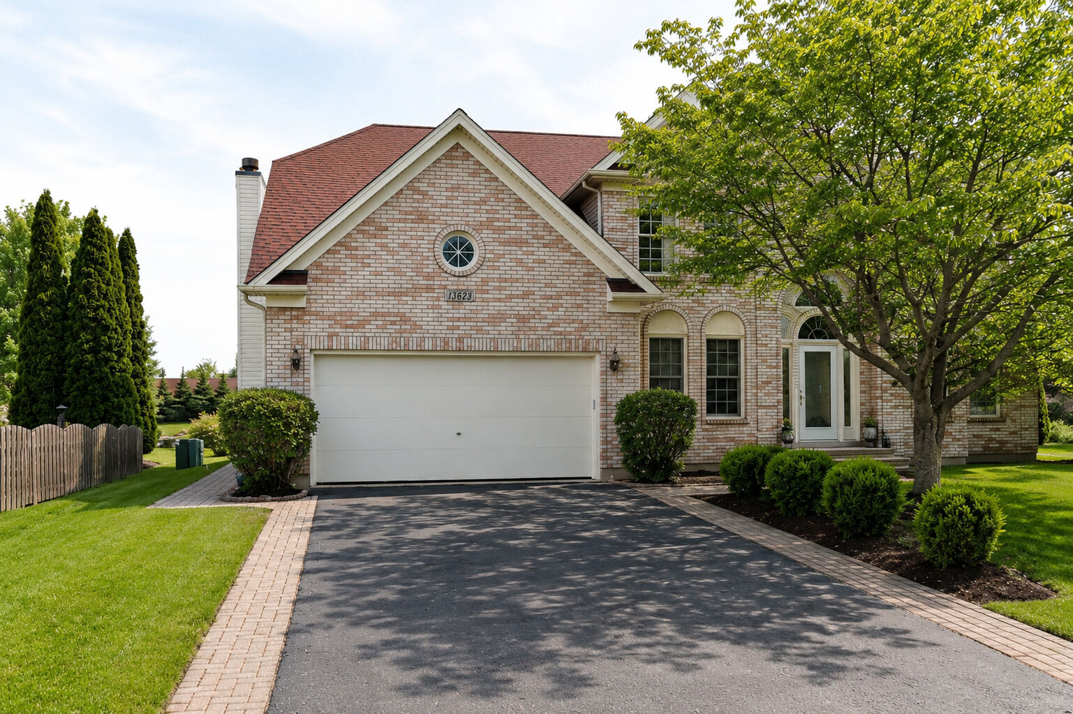 Property Photo:  13623 Eagles Perch Court  IL 60544 