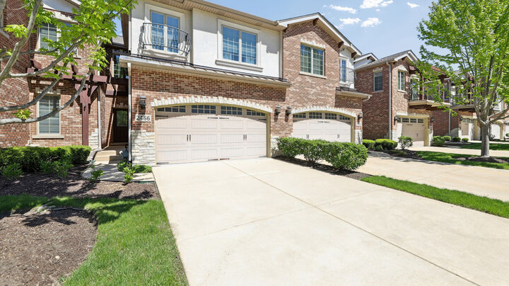 Property Photo:  2466 Nicola Court  IL 60101 