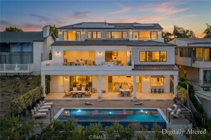 Property Photo: 702 Saint James Pl CA 92663