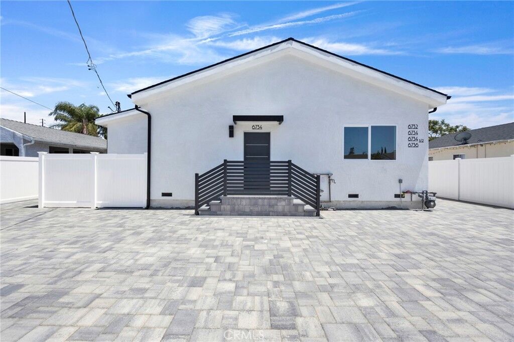 Property Photo: 6734 Gentry Avenue CA 91606