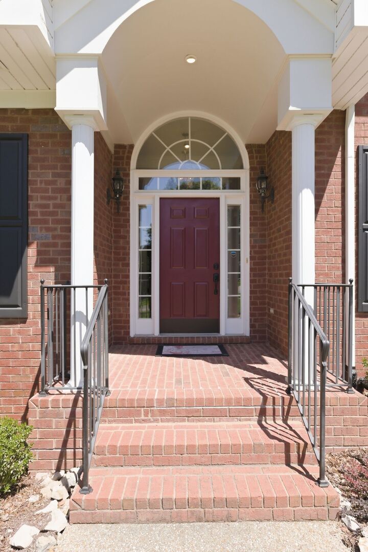 Property Photo:  205 Hatton Pl  TN 37067 