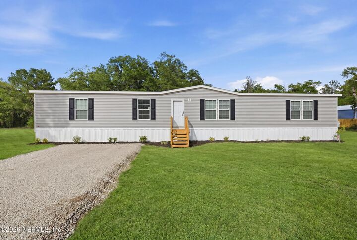 Property Photo:  352 N County Road 315  FL 32148 
