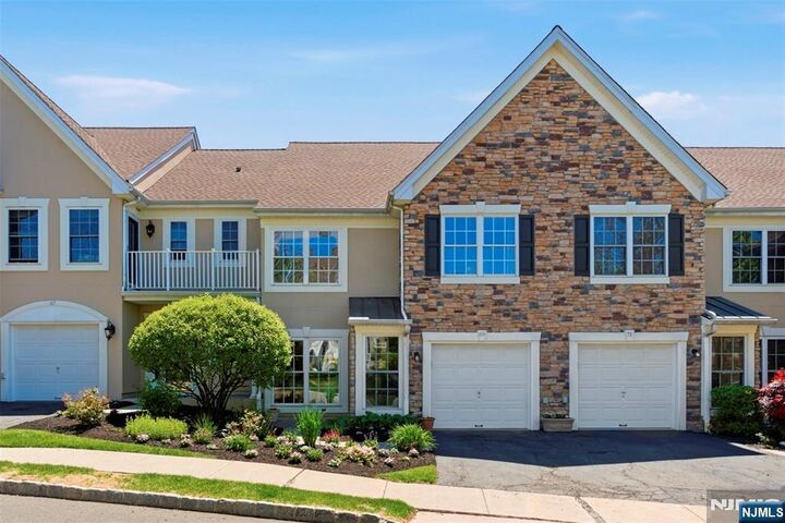 Property Photo:  69 Magnolia Way  NJ 07508 