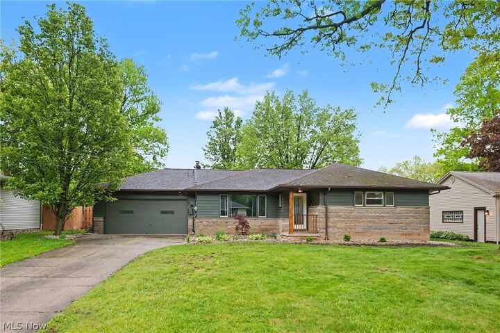 Property Photo:  1619 N Carnegie Avenue  OH 44446 